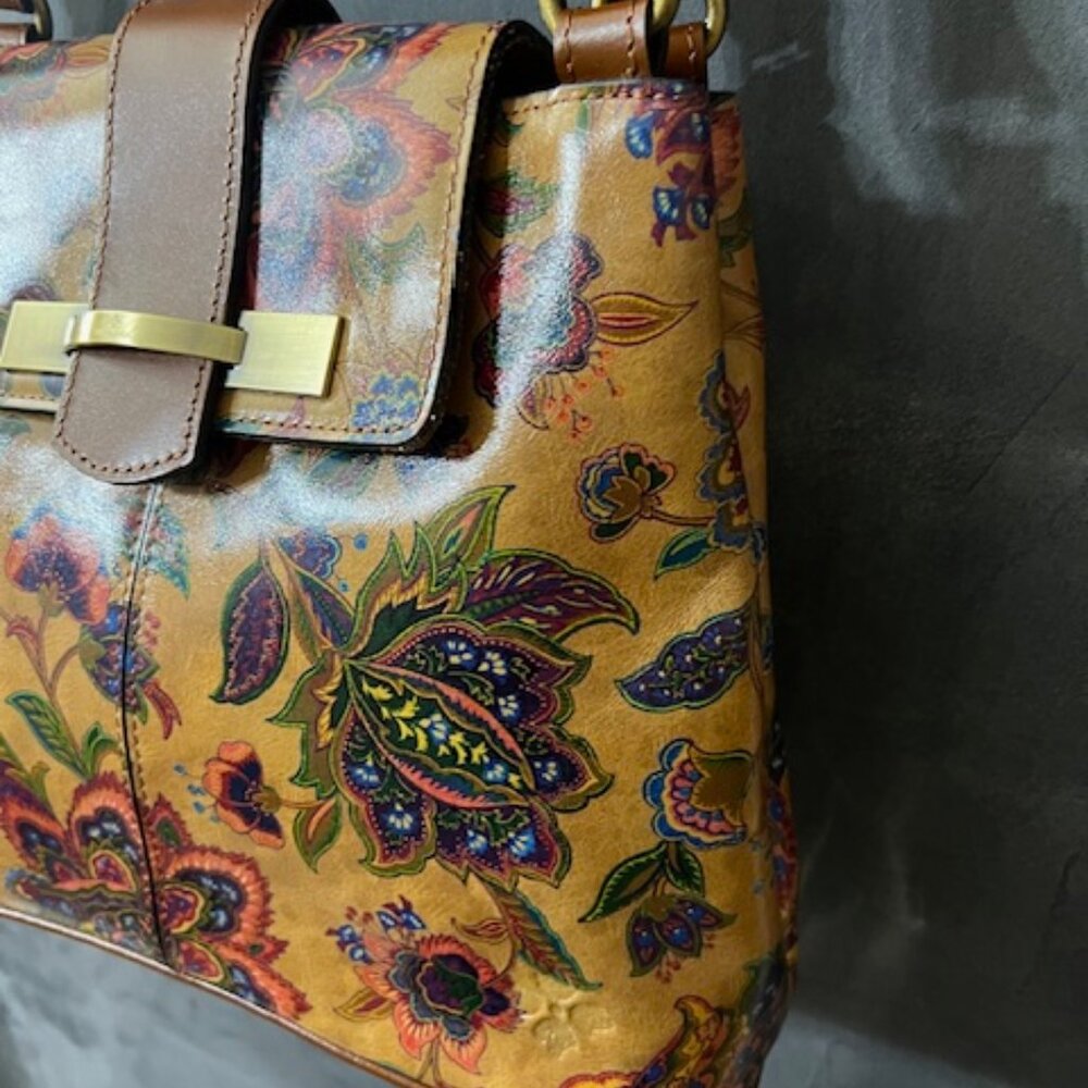 Patricia Nash Larone Shoulder Bag *New* Tan Floral French Tapestry Design - Picture 2 of 11